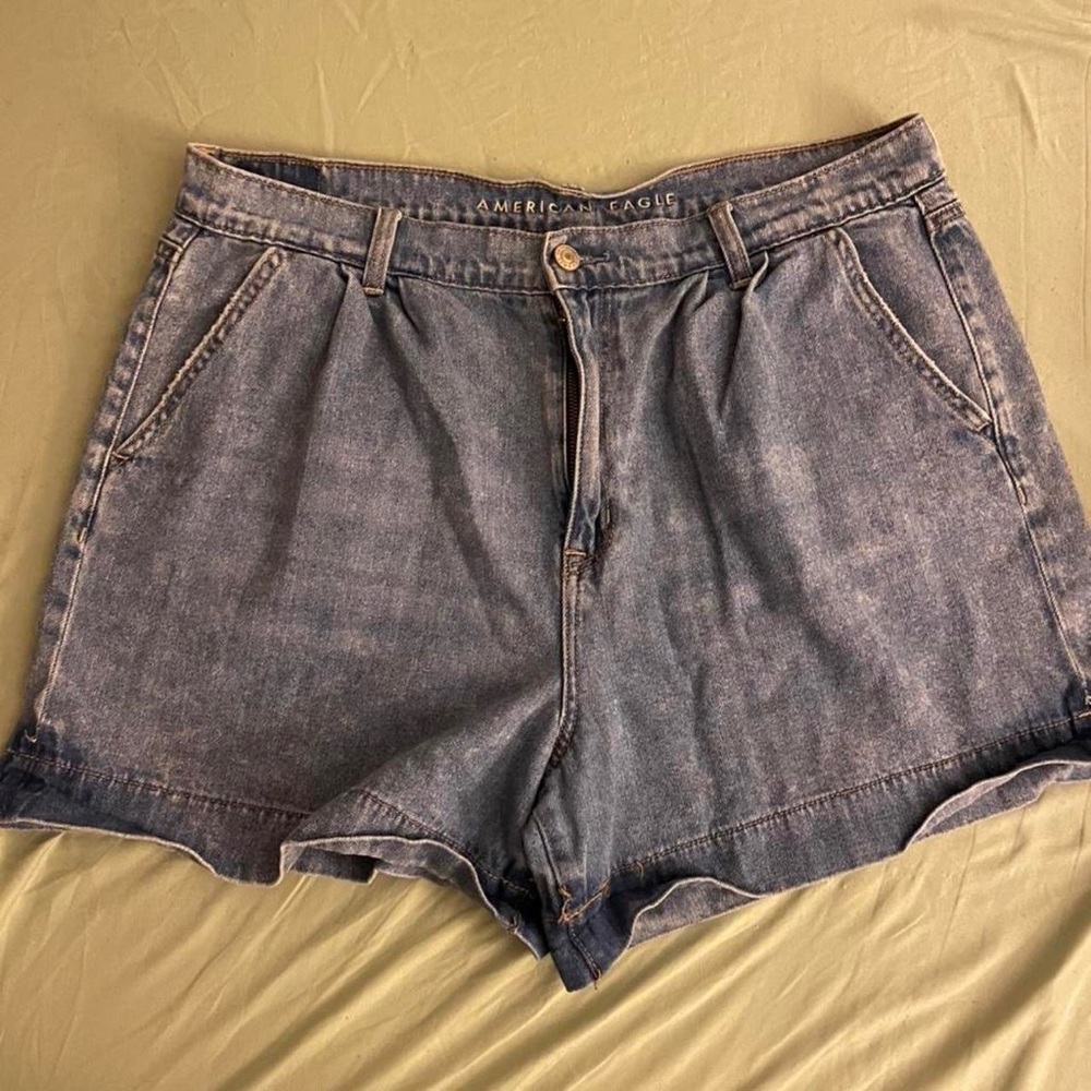 American Eagle Mom Shorts
